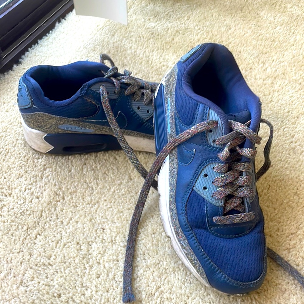 NIKE Air Max in blue size US5Y
